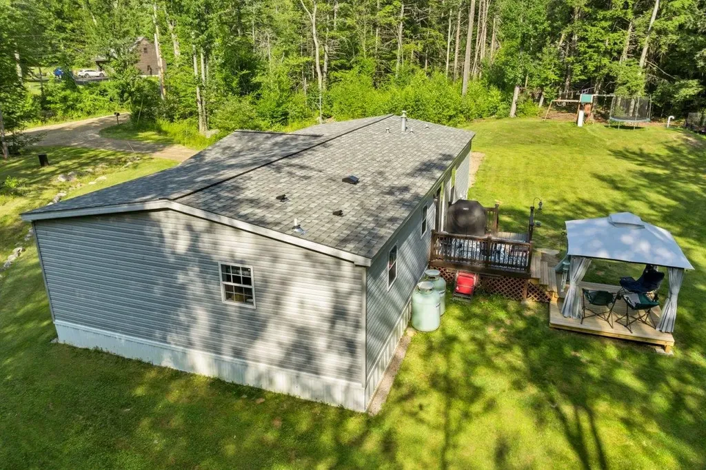 954 Ten Rod Road Farmington NH 03835