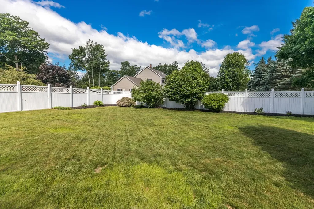7 Lisa Lane Rochester NH 03868