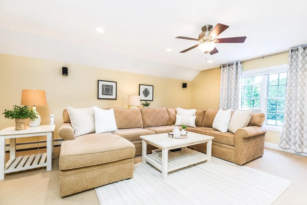 7 Lisa Lane Rochester NH 03868