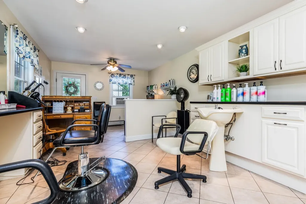 7 Lisa Lane Rochester NH 03868