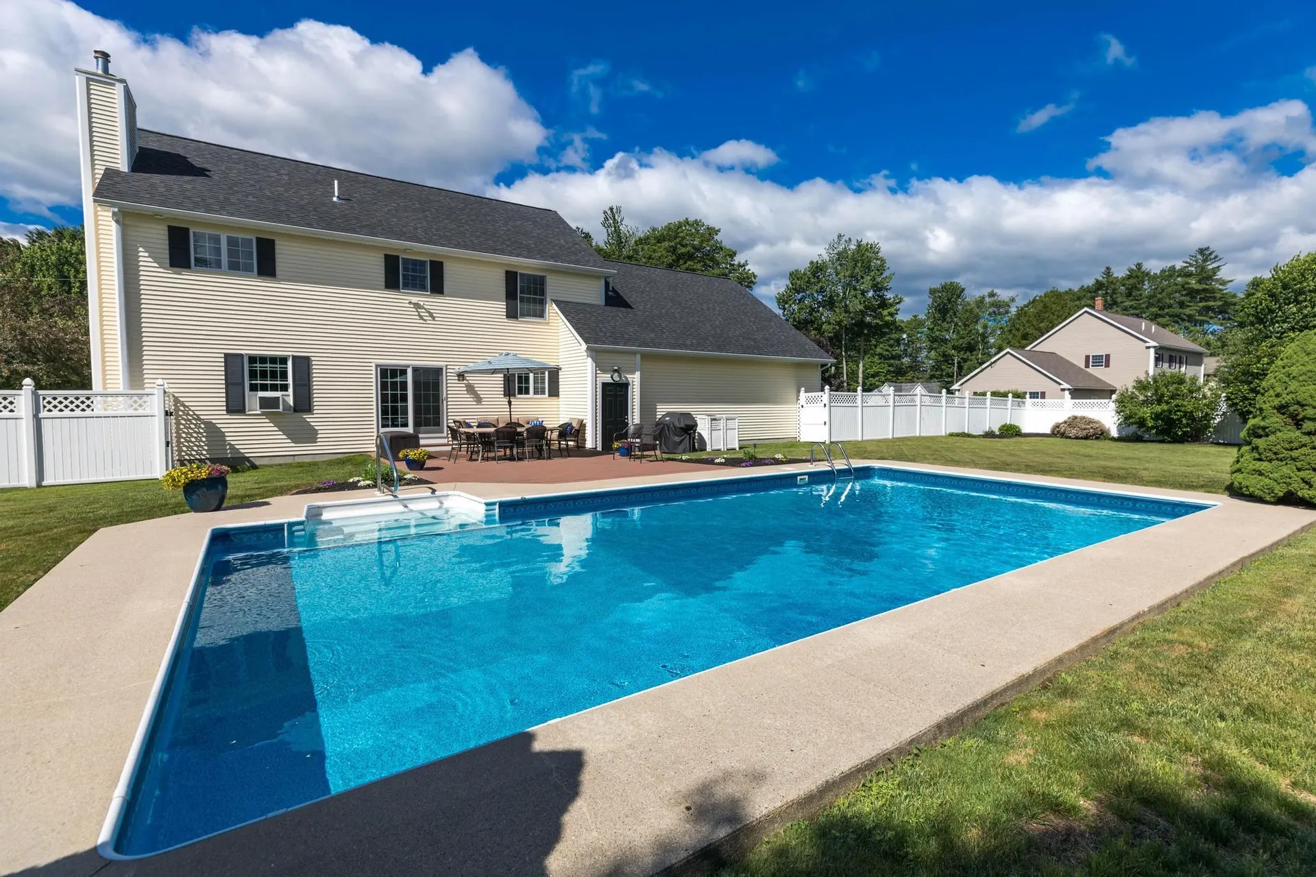 7 Lisa Lane Rochester NH 03868