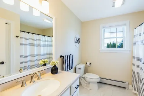 7 Lisa Lane Rochester NH 03868