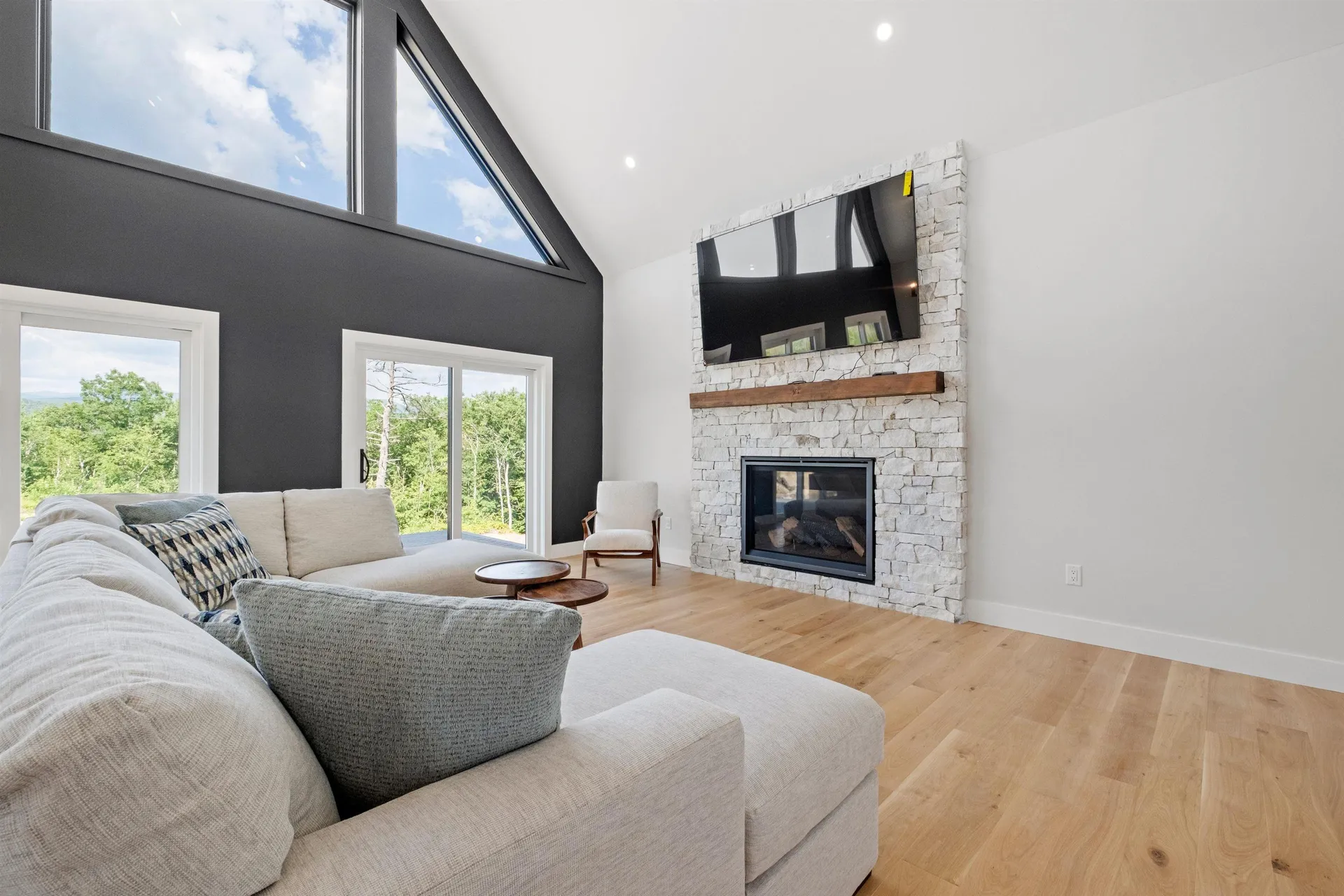 46 Melina's Way Thornton NH 03285