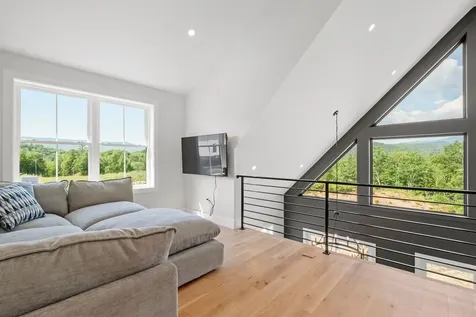 46 Melina's Way Thornton NH 03285