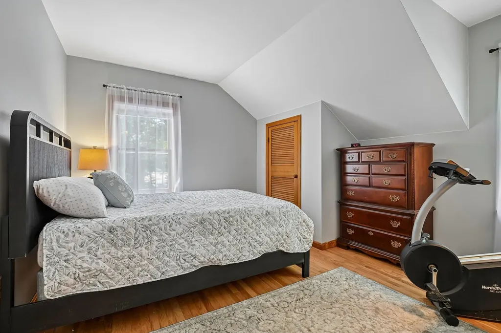 76 Holts Point Road Sandown NH 03873