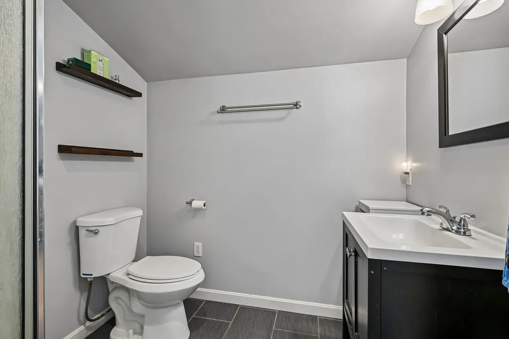 76 Holts Point Road Sandown NH 03873