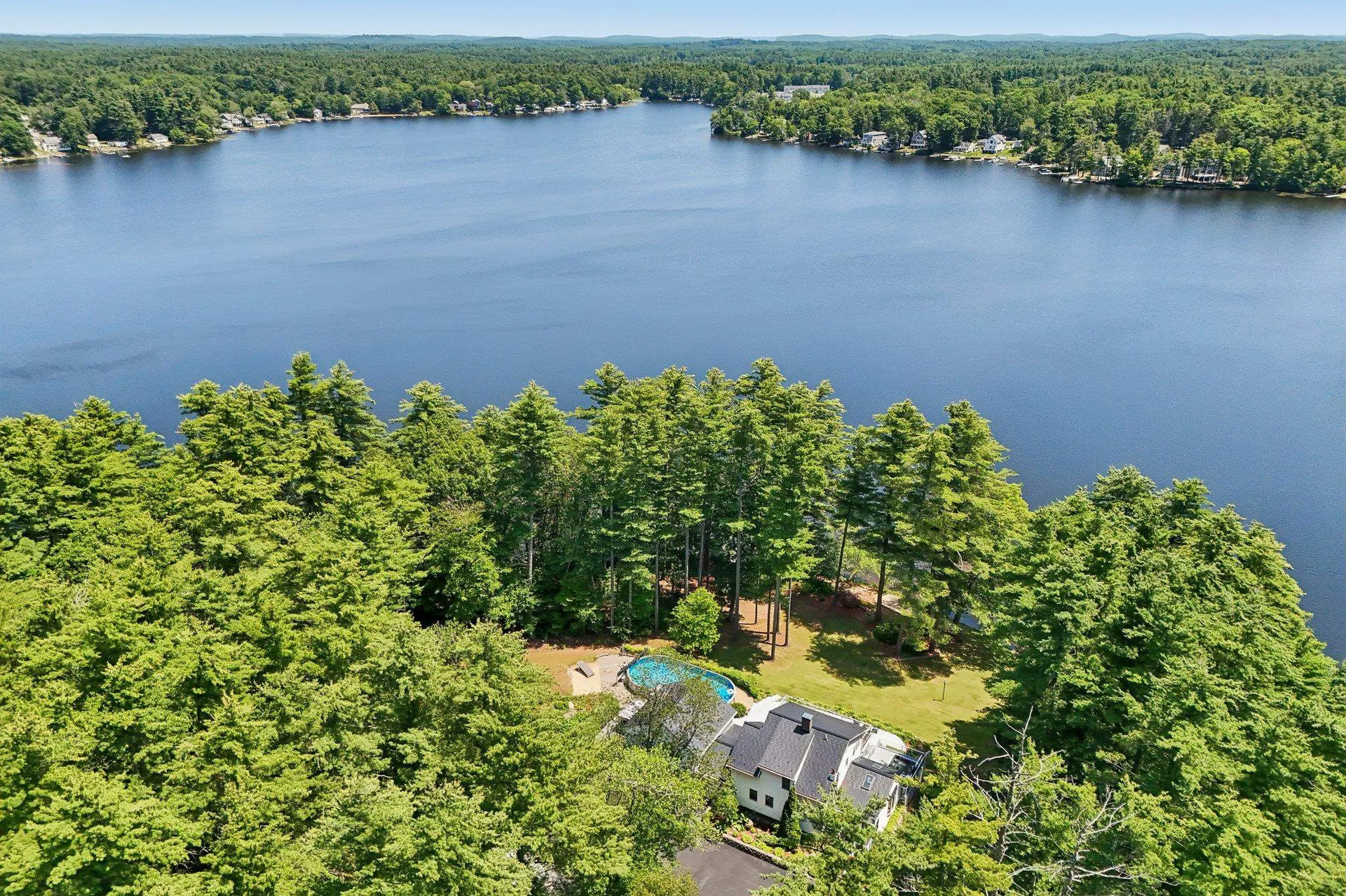76 Holts Point Road Sandown NH 03873