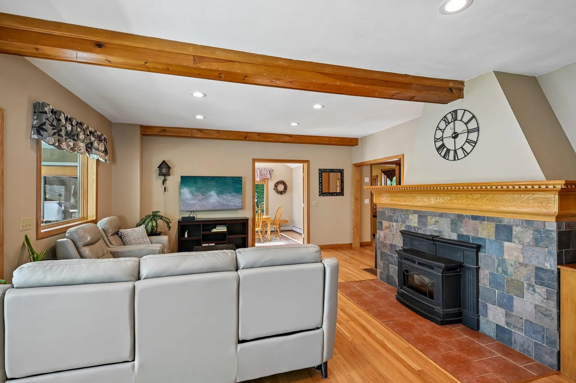 76 Holts Point Road Sandown NH 03873
