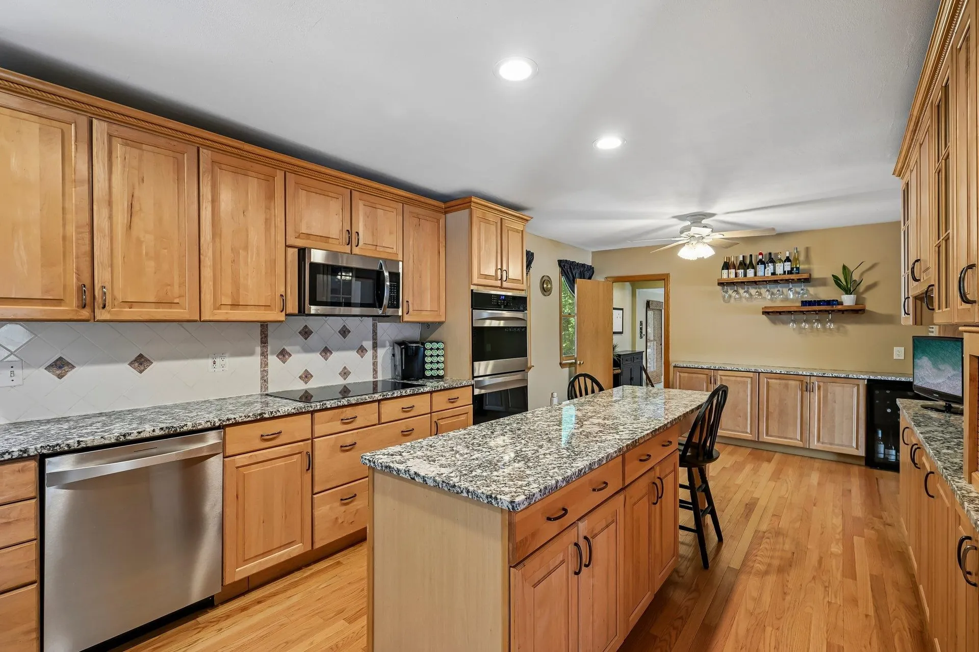 76 Holts Point Road Sandown NH 03873