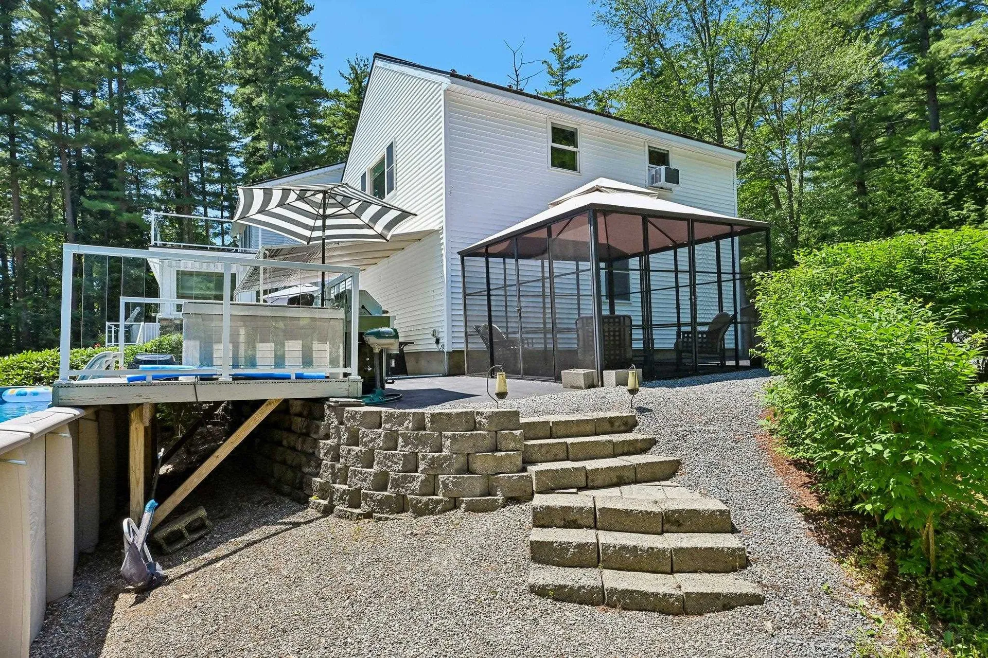76 Holts Point Road Sandown NH 03873