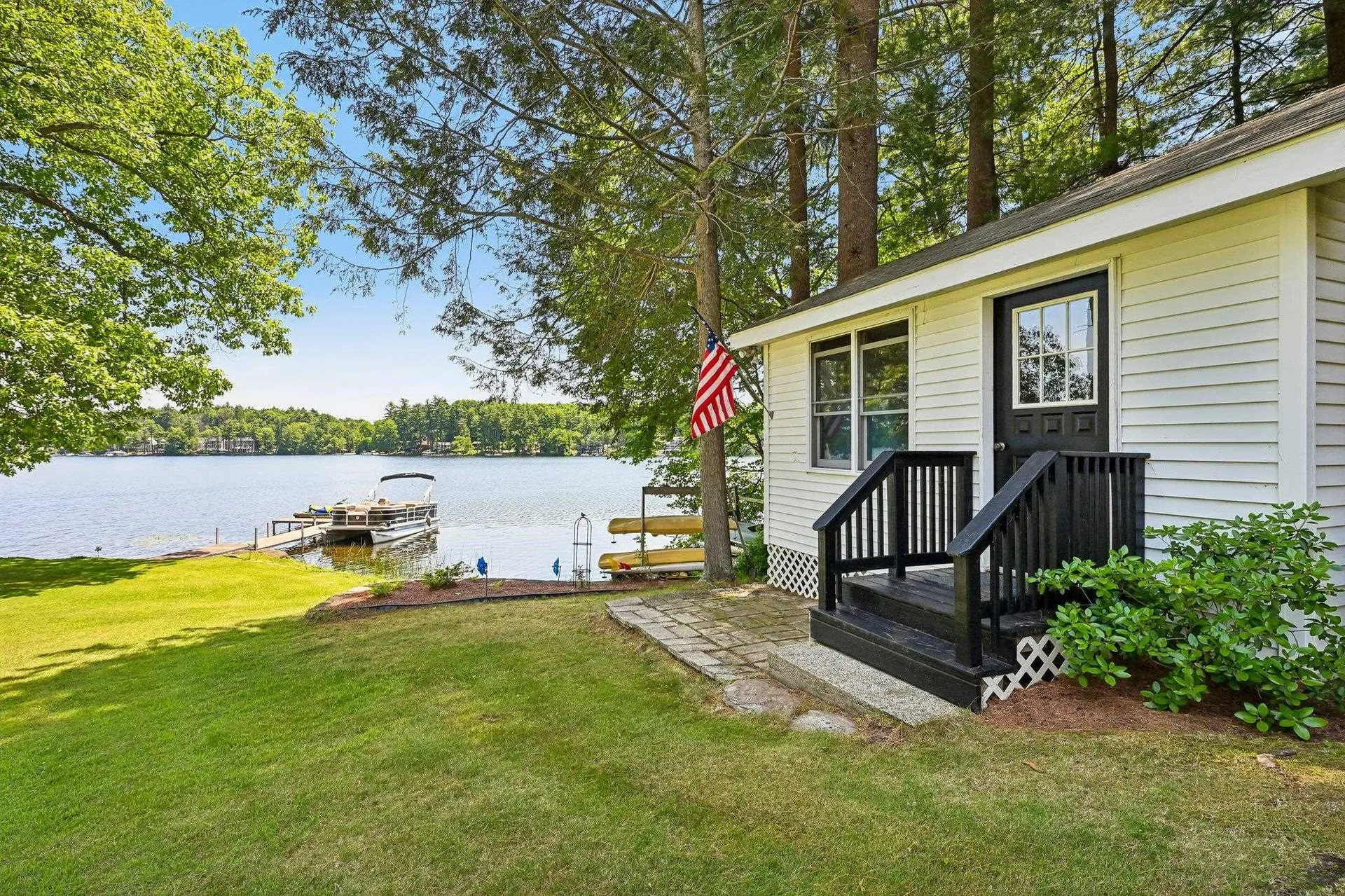 76 Holts Point Road Sandown NH 03873