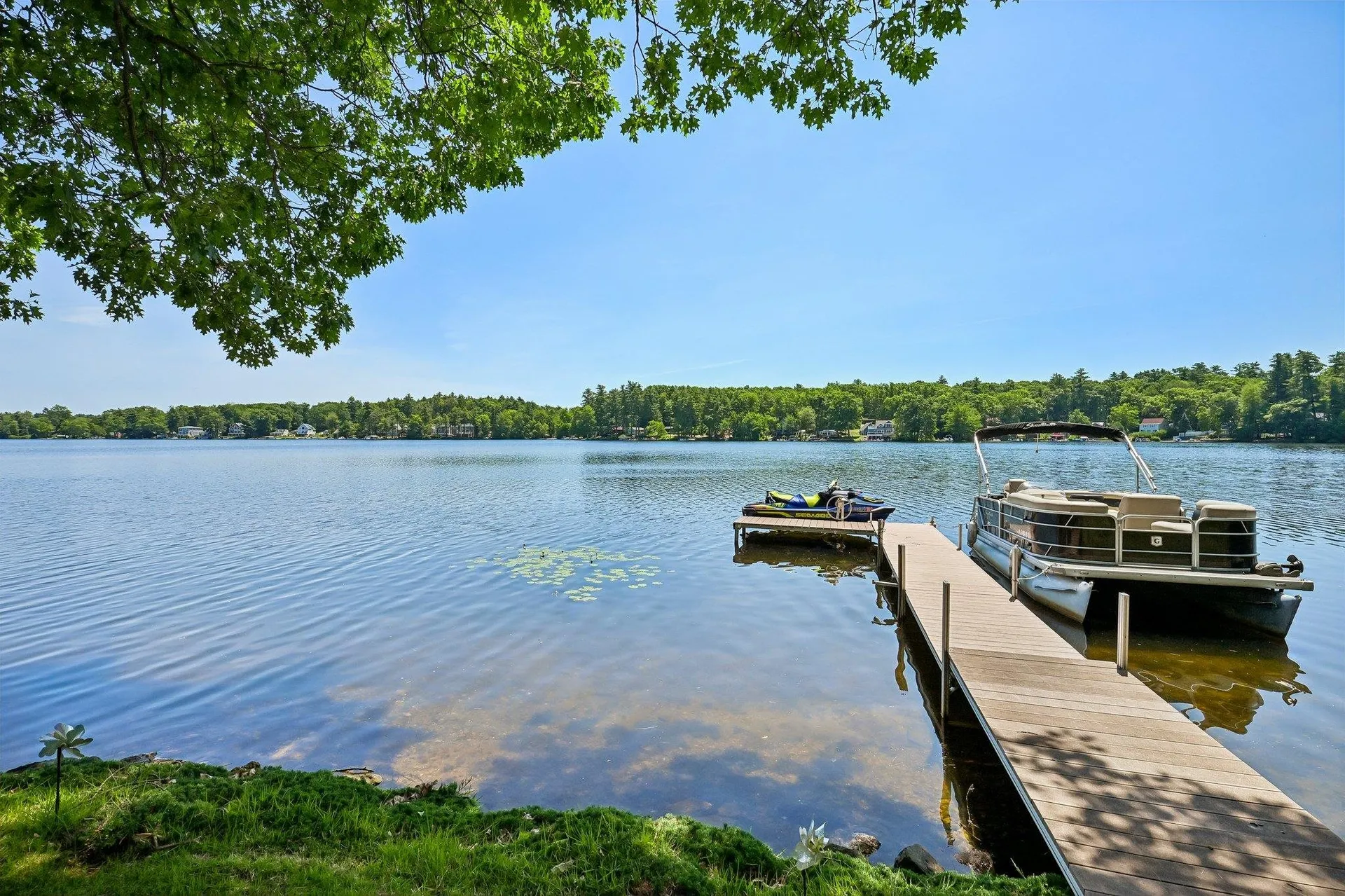 76 Holts Point Road Sandown NH 03873