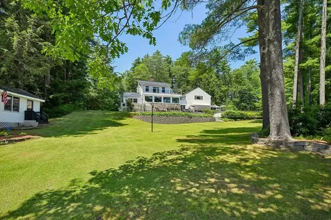 76 Holts Point Road Sandown NH 03873