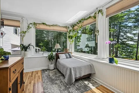 76 Holts Point Road Sandown NH 03873