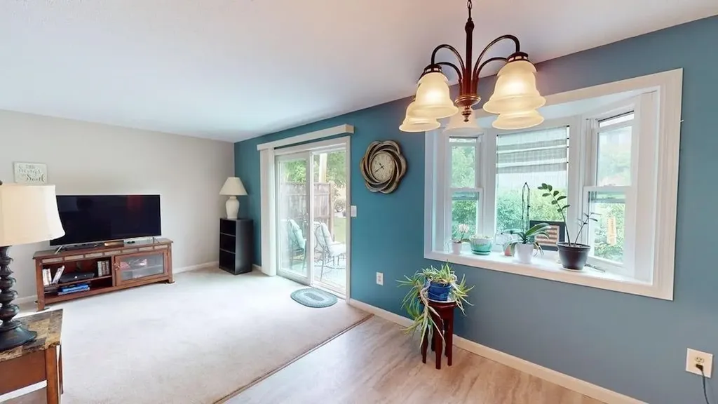 280 Stonebridge Drive Nashua NH 03063