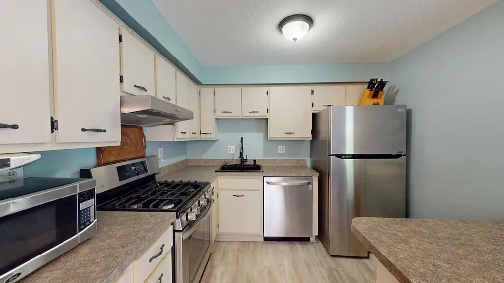 280 Stonebridge Drive Nashua NH 03063