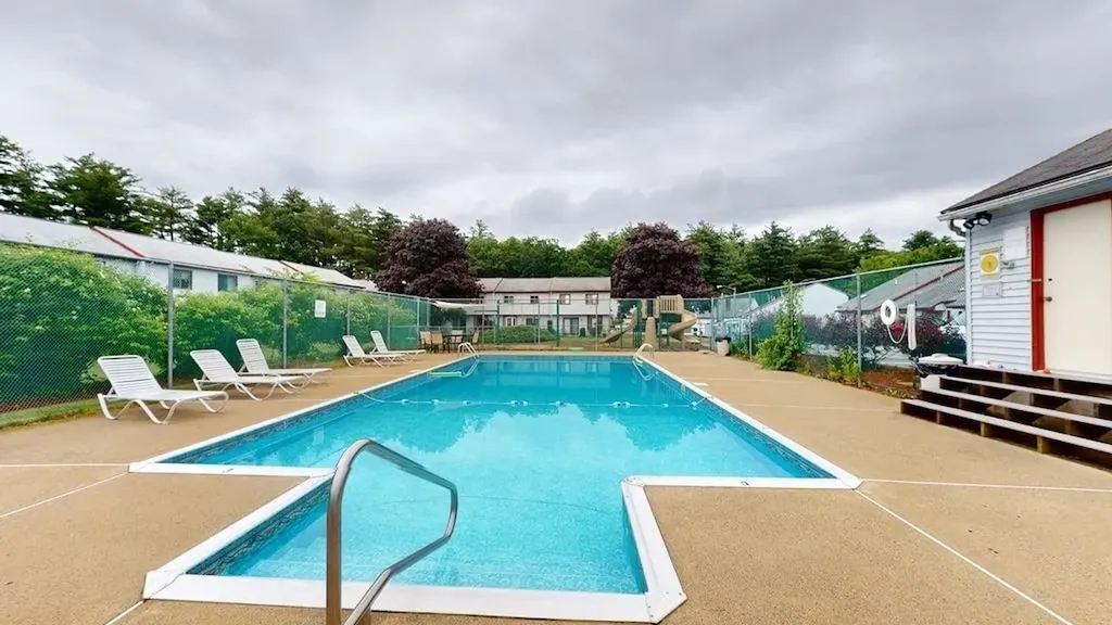 280 Stonebridge Drive Nashua NH 03063