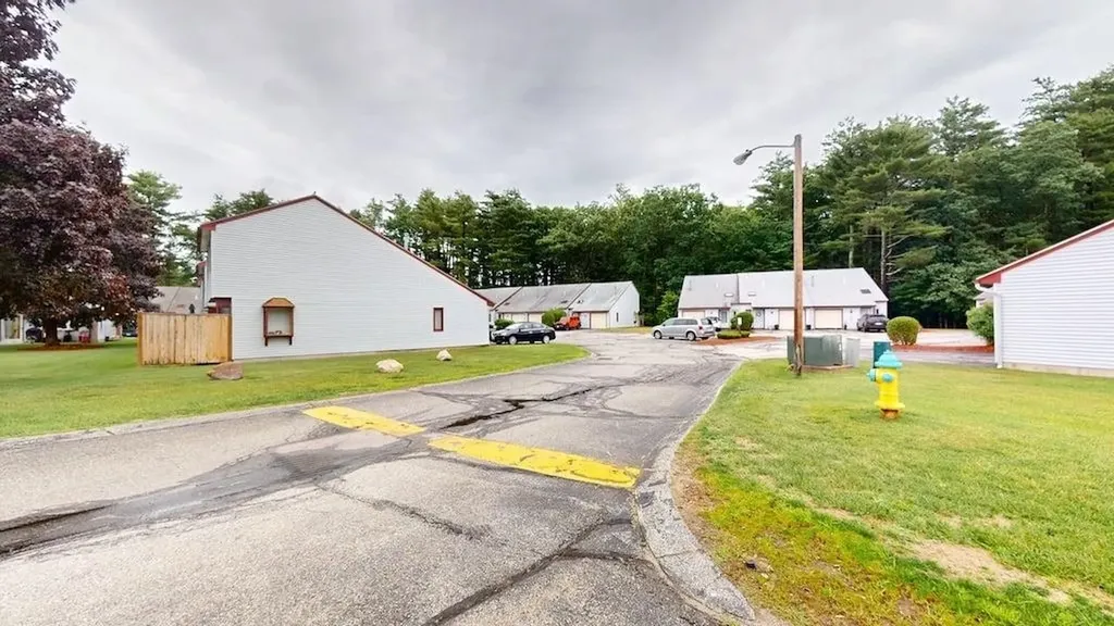 280 Stonebridge Drive Nashua NH 03063