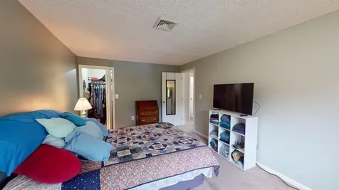 280 Stonebridge Drive Nashua NH 03063