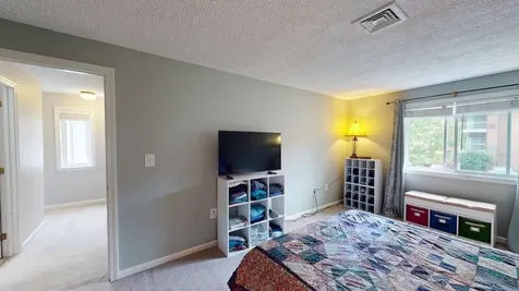 280 Stonebridge Drive Nashua NH 03063