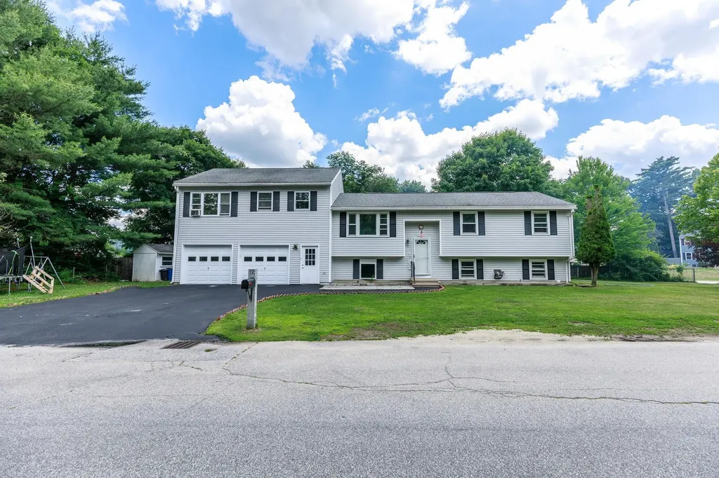 14 Alder Creek Drive Concord NH 03303