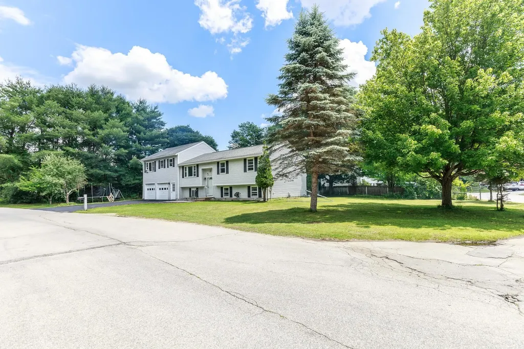 14 Alder Creek Drive Concord NH 03303