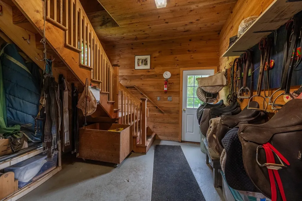 1613 West Road Manchester VT 05255