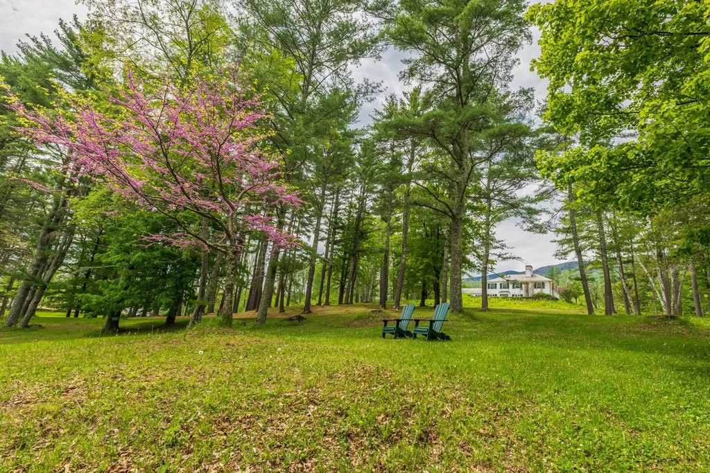 1613 West Road Manchester VT 05255