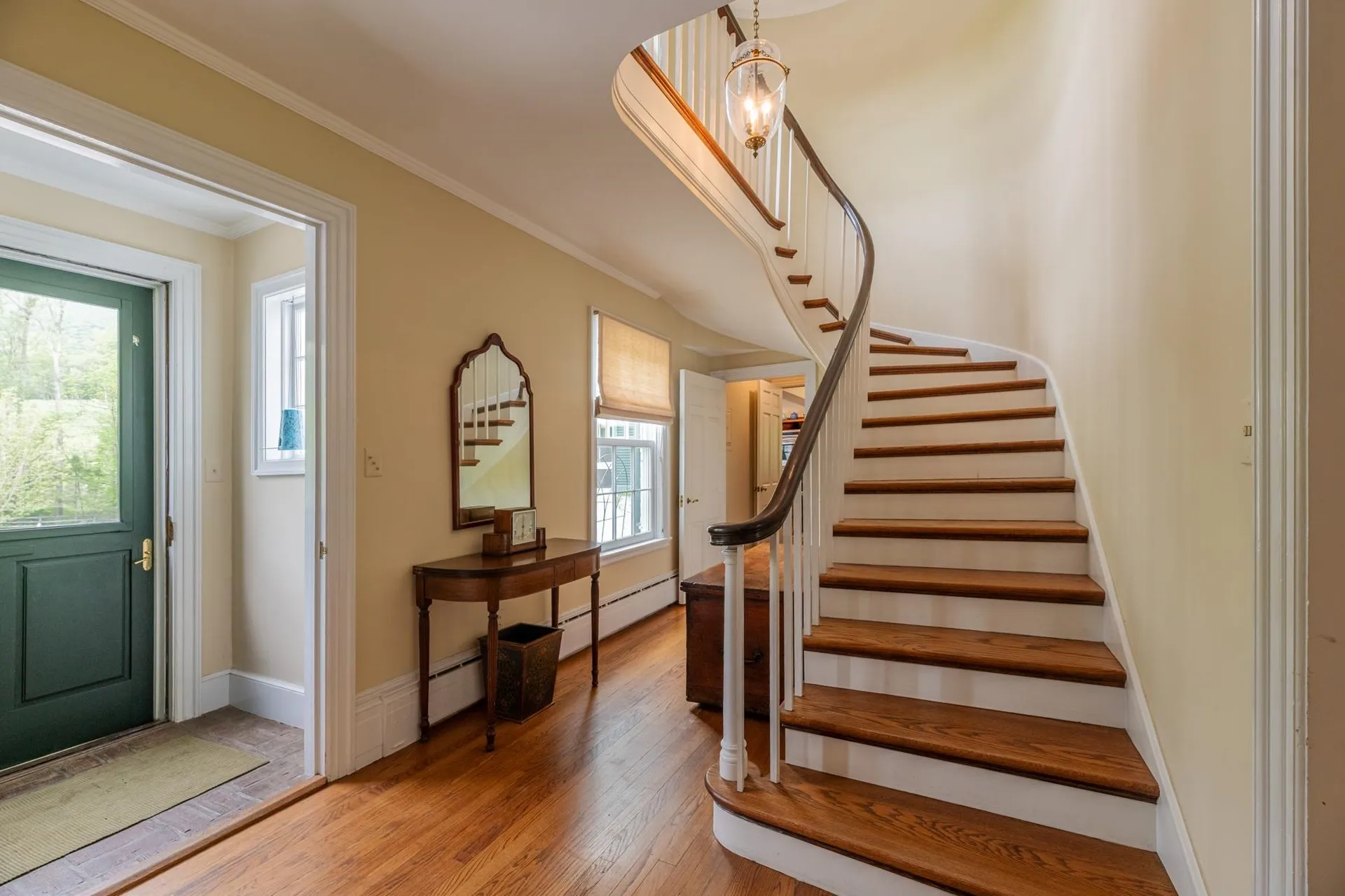 1613 West Road Manchester VT 05255