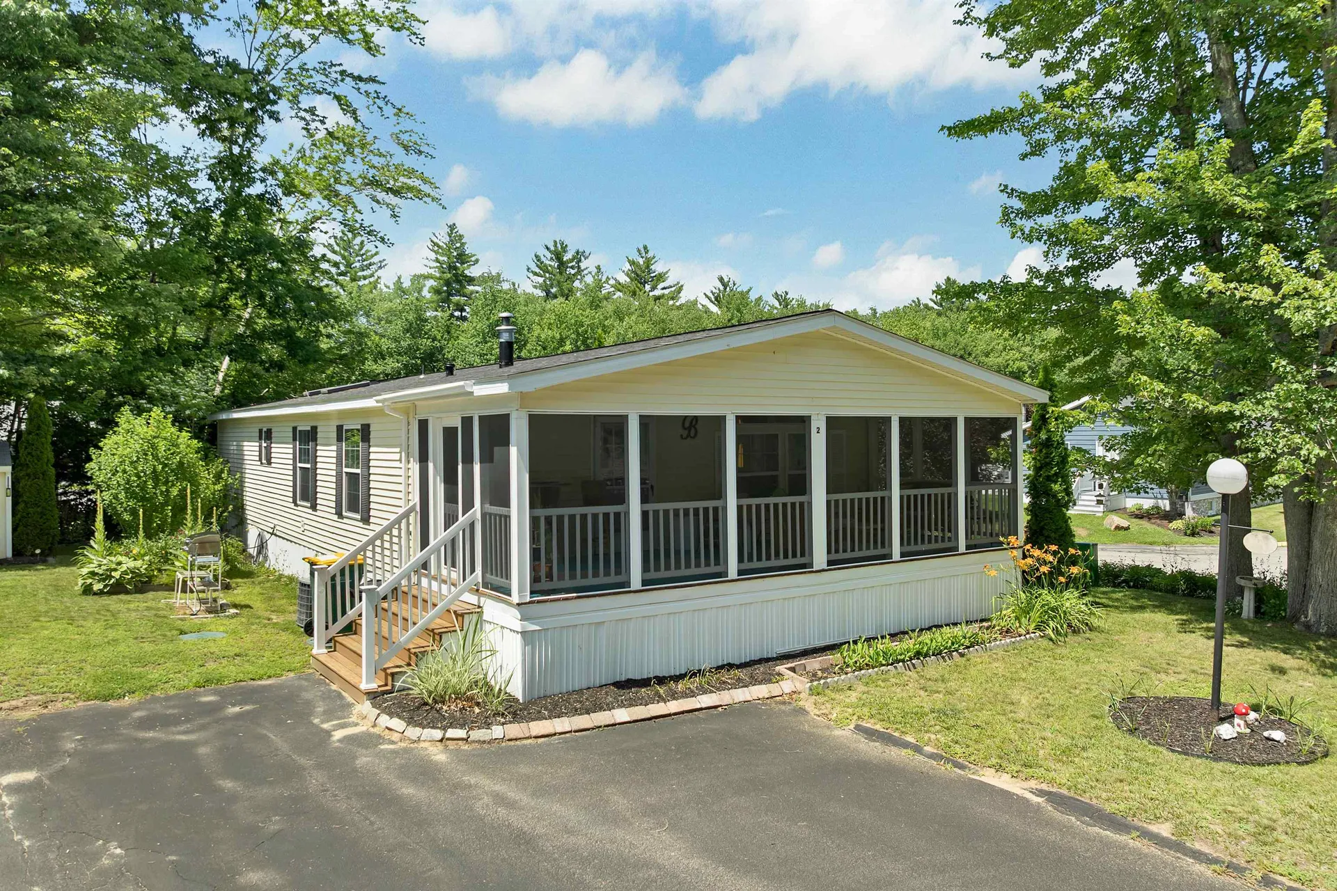 2 Lilac Drive Rochester NH 03867-5254