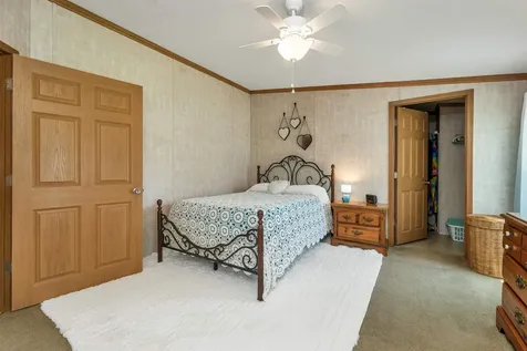 2 Lilac Drive Rochester NH 03867-5254