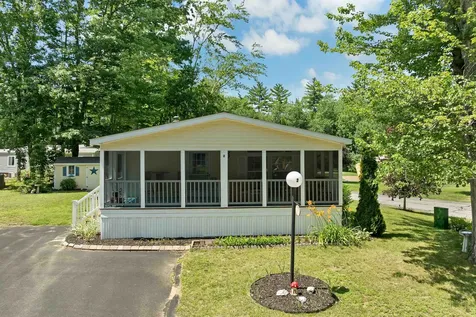 2 Lilac Drive Rochester NH 03867-5254