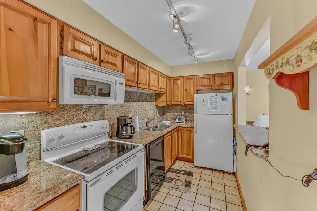 114 Remick Lane Carroll NH 03575