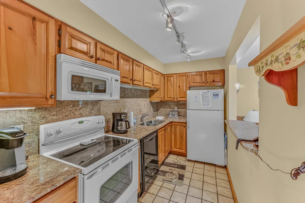 114 Remick Lane Carroll NH 03575