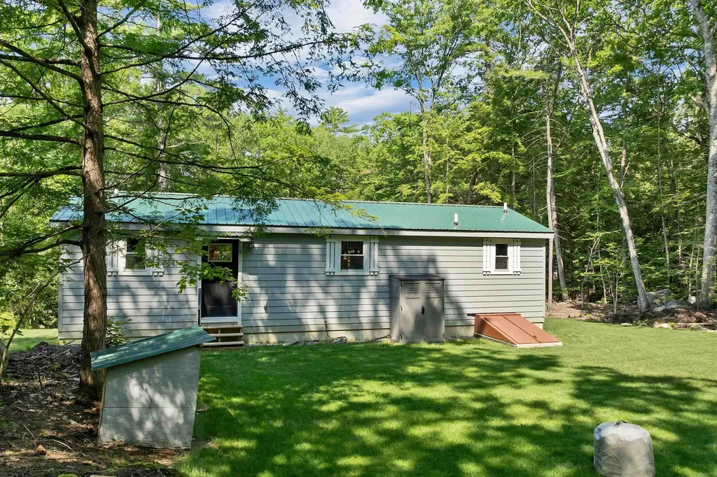 616 Deer Meadow Road Webster NH 03303