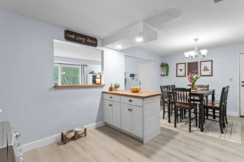3 Brookside Drive Exeter NH 03833