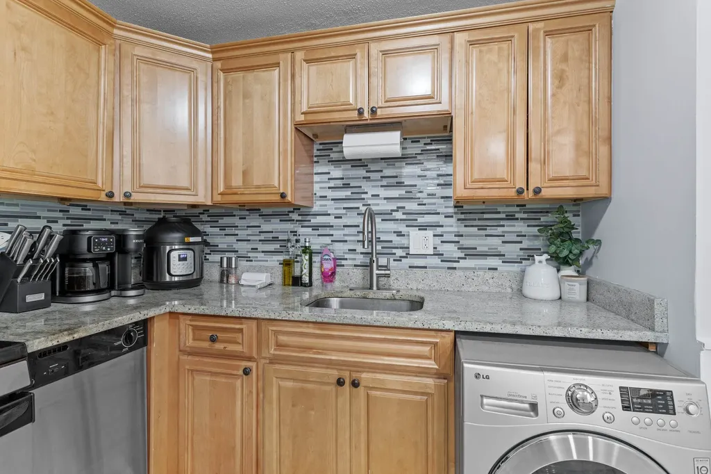 3 Brookside Drive Exeter NH 03833