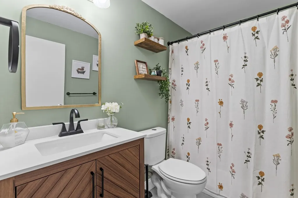 3 Brookside Drive Exeter NH 03833