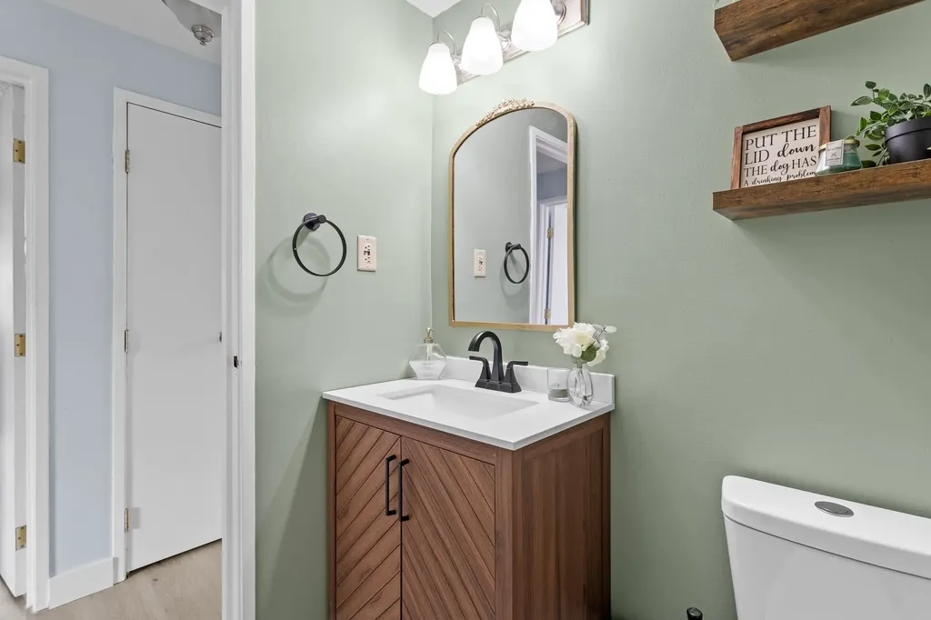 3 Brookside Drive Exeter NH 03833