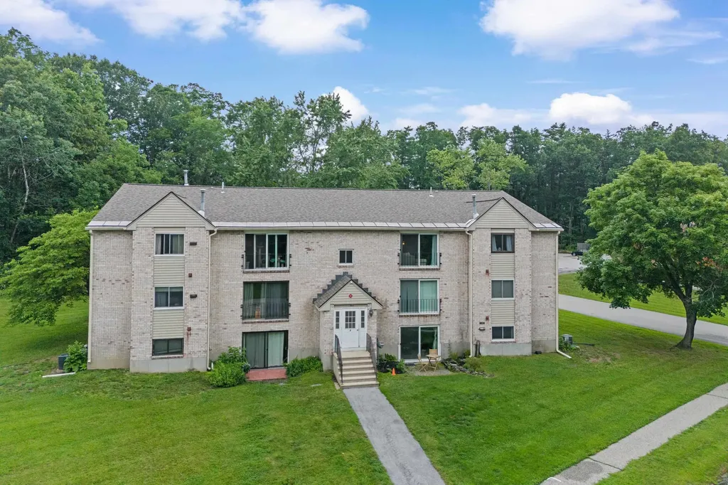 3 Brookside Drive Exeter NH 03833