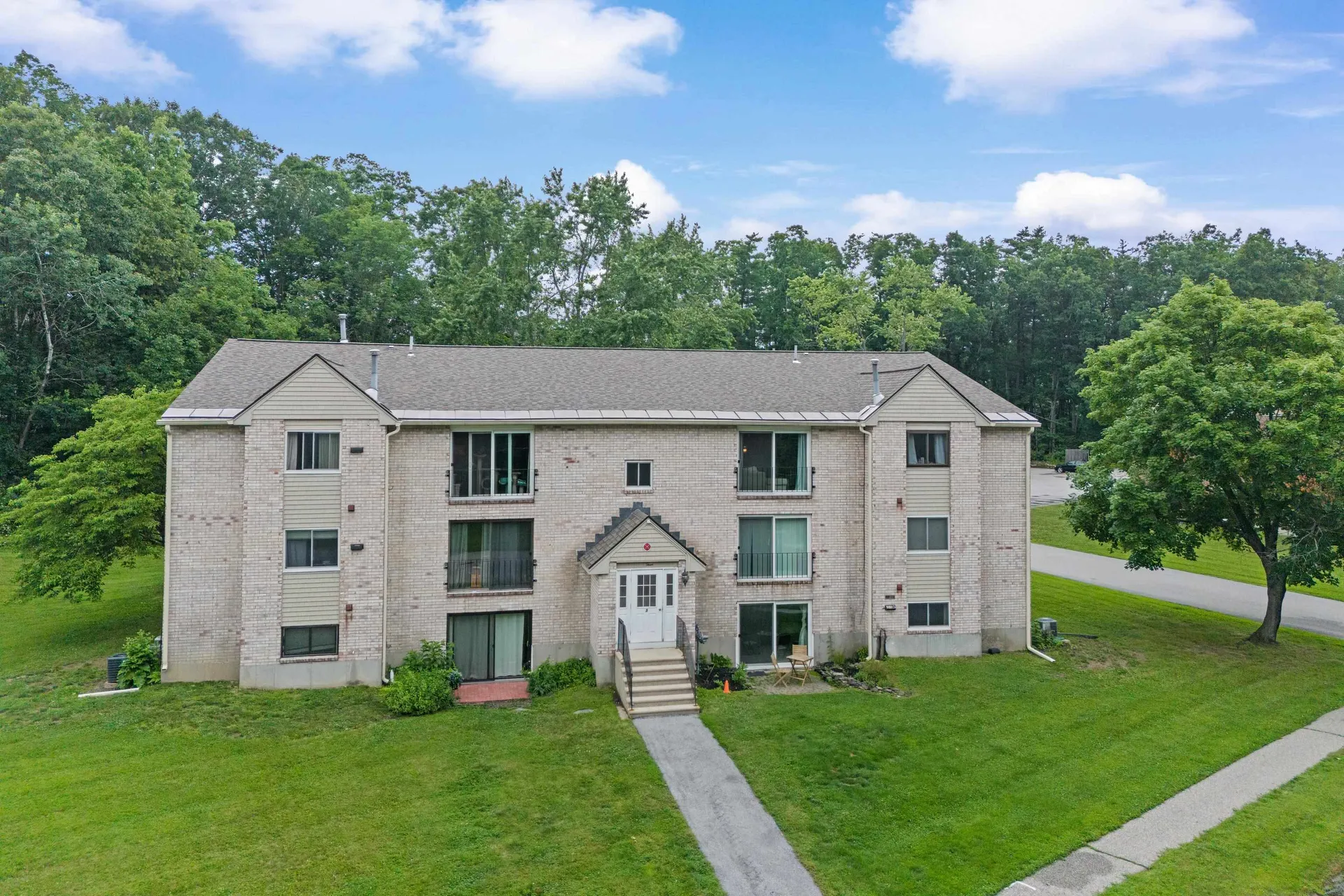 3 Brookside Drive Exeter NH 03833