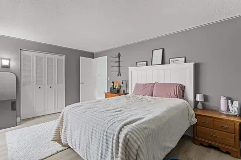 3 Brookside Drive Exeter NH 03833