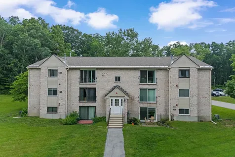 3 Brookside Drive Exeter NH 03833