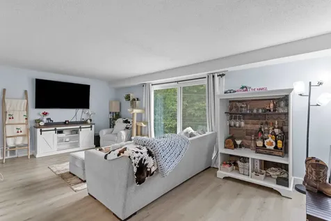 3 Brookside Drive Exeter NH 03833