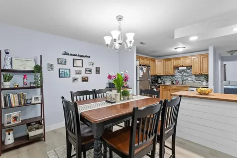 3 Brookside Drive Exeter NH 03833