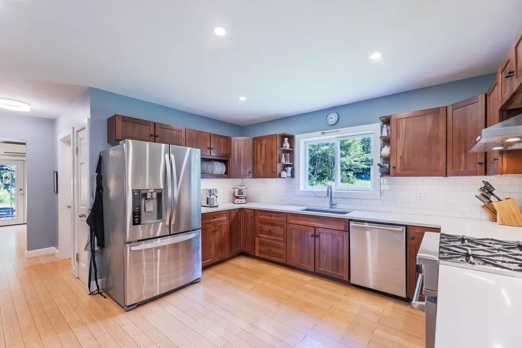 158 Deer Run Lane Thetford VT 05043
