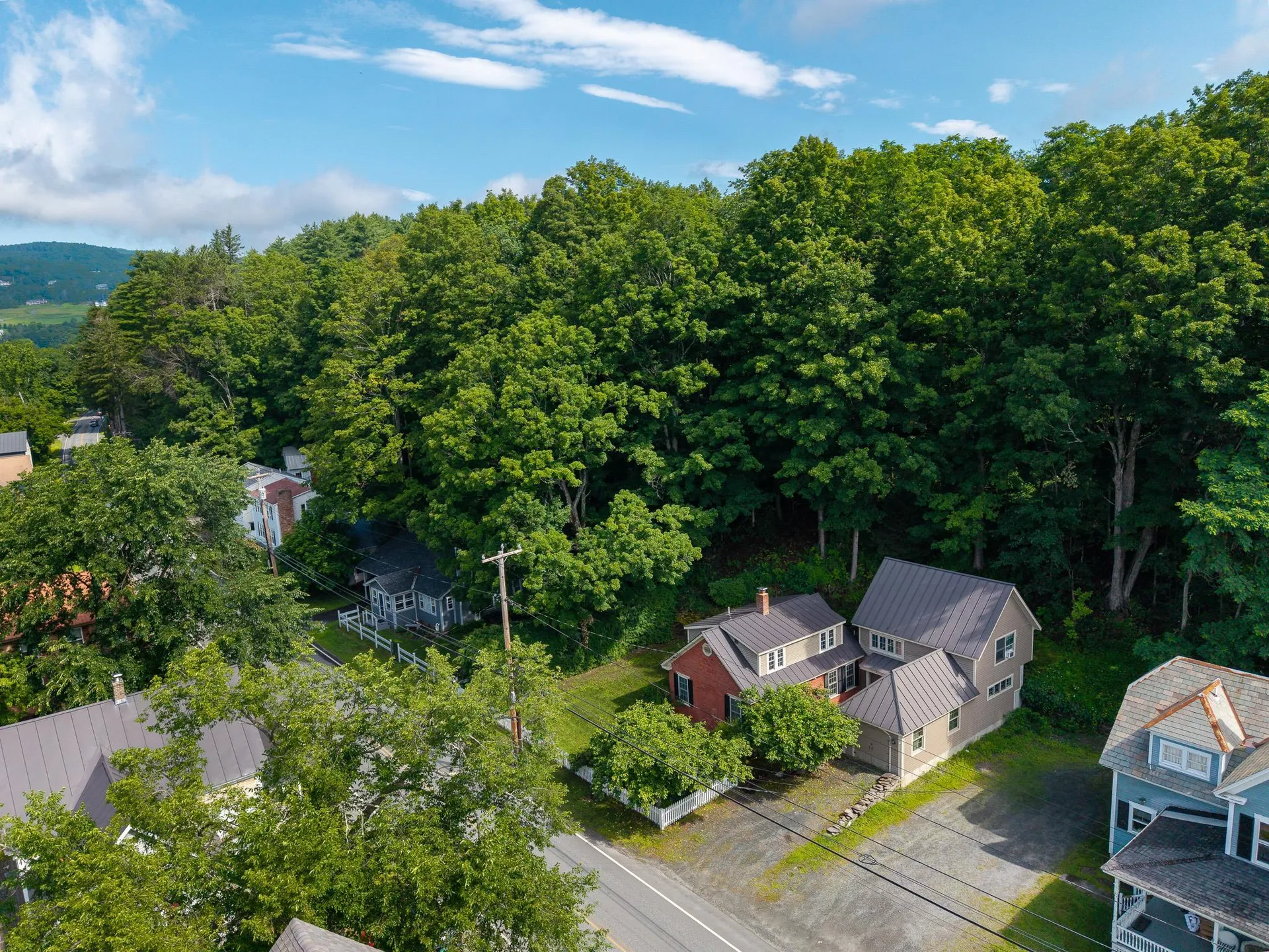 2039 Quechee Main Street Hartford VT 05047