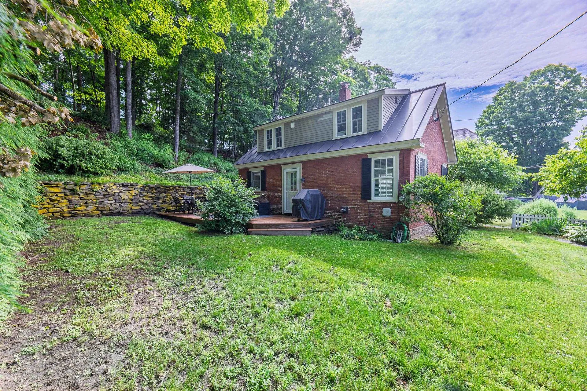 2039 Quechee Main Street Hartford VT 05047