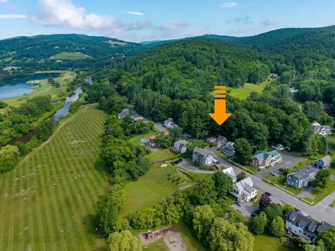 2039 Quechee Main Street Hartford VT 05047