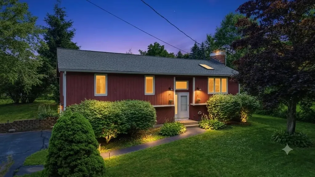 39 Old Auburn Road Derry NH 03038